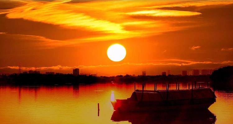 傍晚黄昏的唯美（追寻梦想的时光）